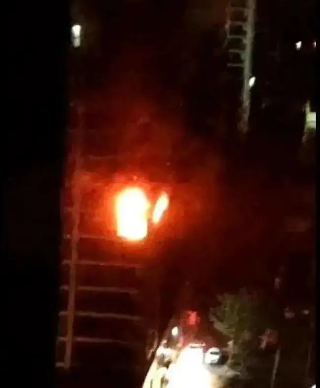心痛！電動車又起火！2人高層逃生時跳樓身亡